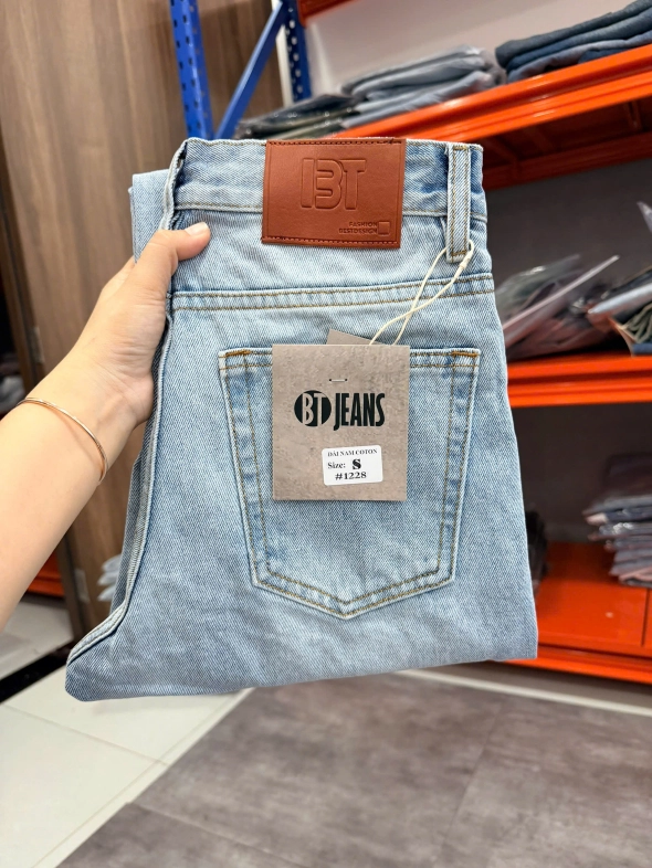 Quần jean nam cotton suông màu xanh không giãn Ms 1228 - slide 3