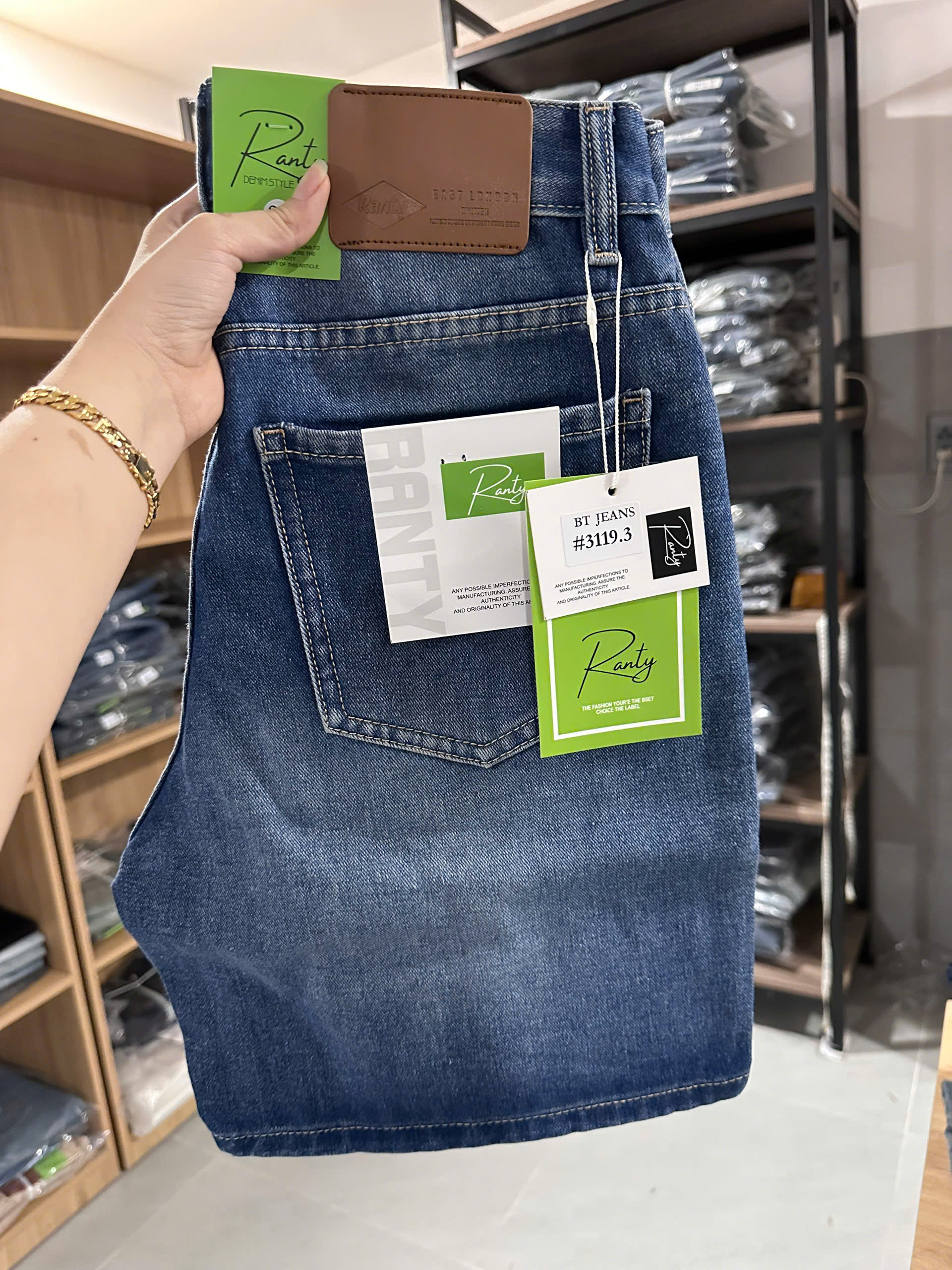 Quần short jeans trơn không giãn rách Ms 3119.3