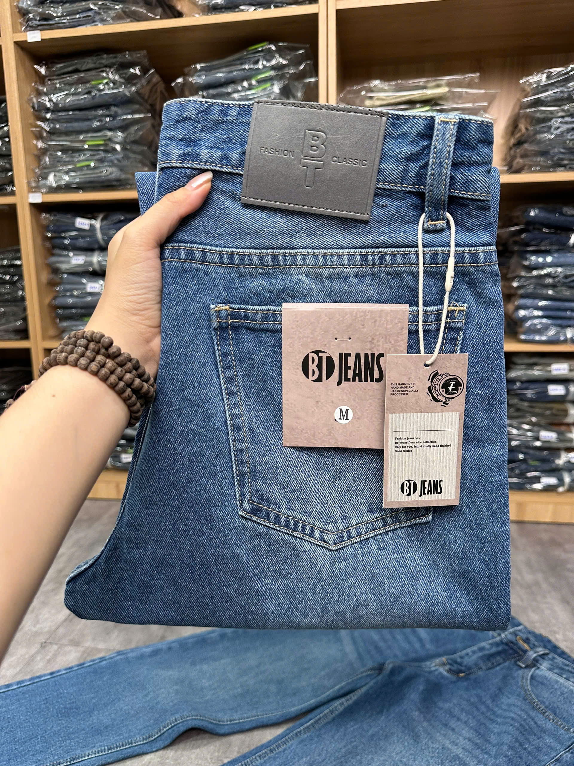 Quần jean nam cotton suông xanh không giãn Ms 1145.1