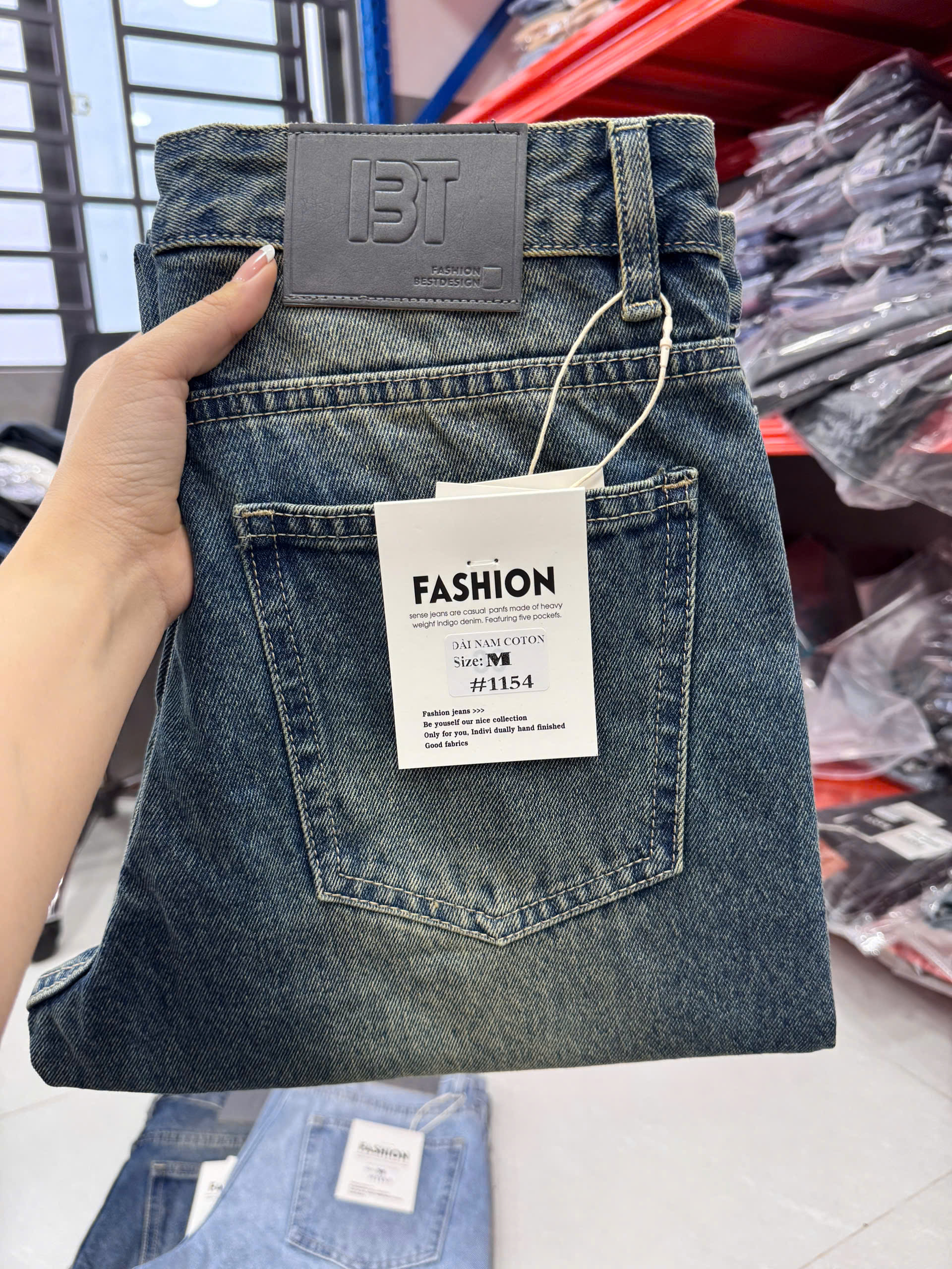 Quần jean nam cotton suông xanh không giãn Ms 1154