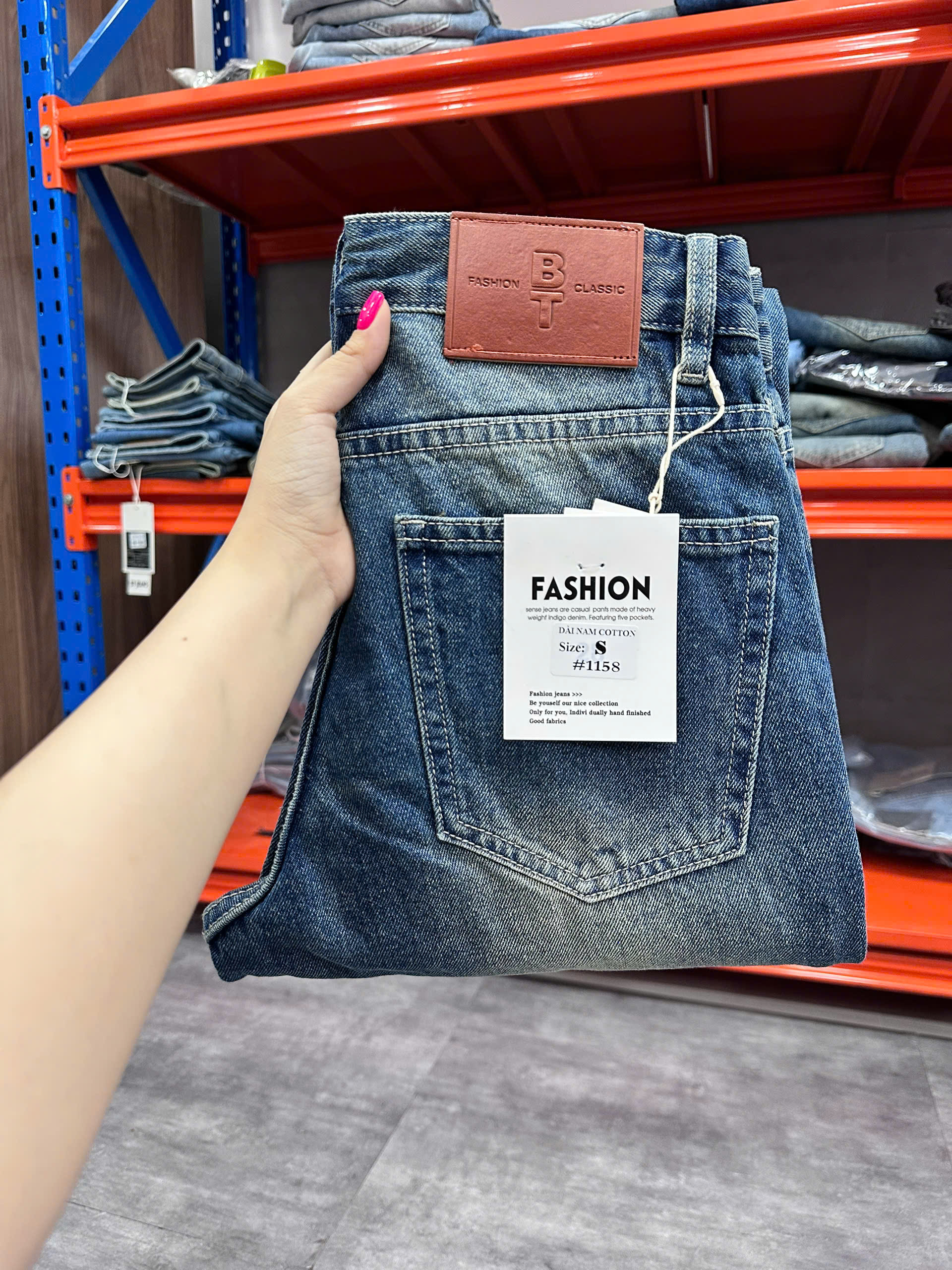 Quần jean nam cotton suông xanh không giãn Ms 1158