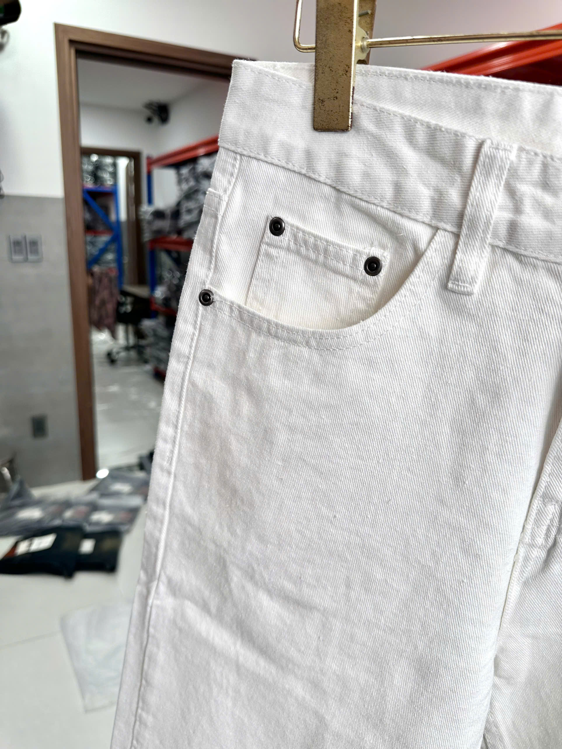 Quần jean nam cotton suông không giãn Ms Suông Trắng